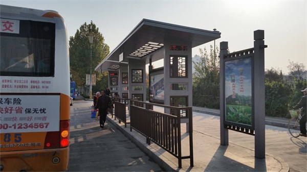 鶴崗候車亭燈箱